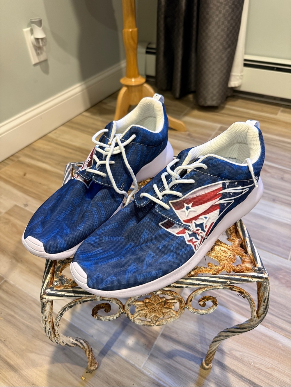 Men's Blue New England Patriots Sneakers - EUC size 10.5